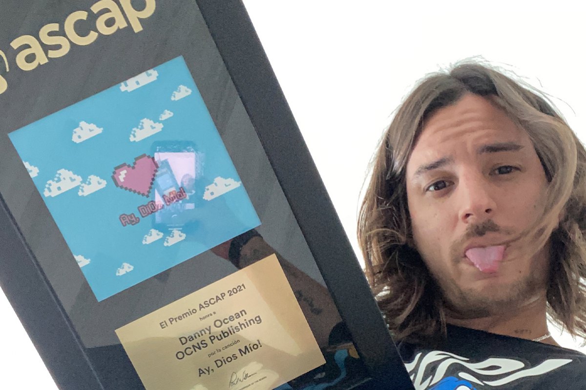 Danny Ocean recibe un ASCAP como compositor de Ay Dios Mio